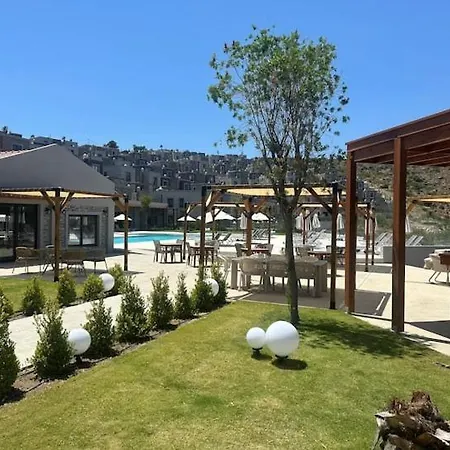 Duplex In Bitez Opposite Aktur Near The Sea Vilă Bodrum