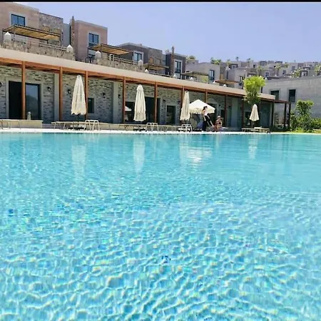 Villa Duplex In Bitez Opposite Aktur Near The Sea Bodrum